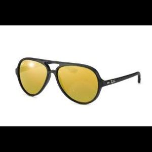 Black Reflective Ray Ban Cats